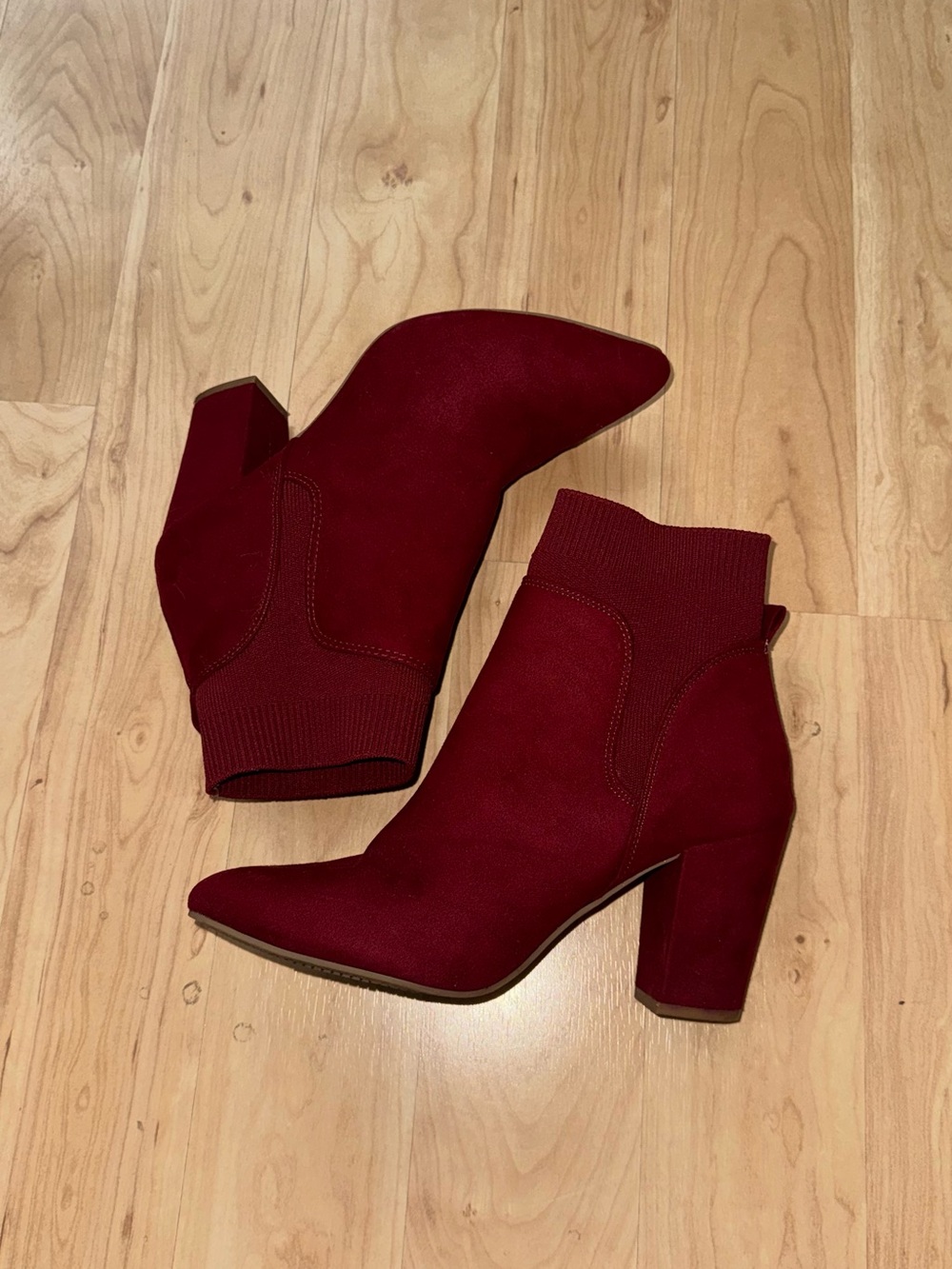 Women's Red Pointed Toe Block Heel Ankle Boots